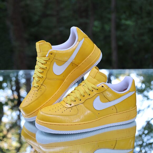 Nike Air Force 1 Varsity Maize 2008 - Picture 5 of 16